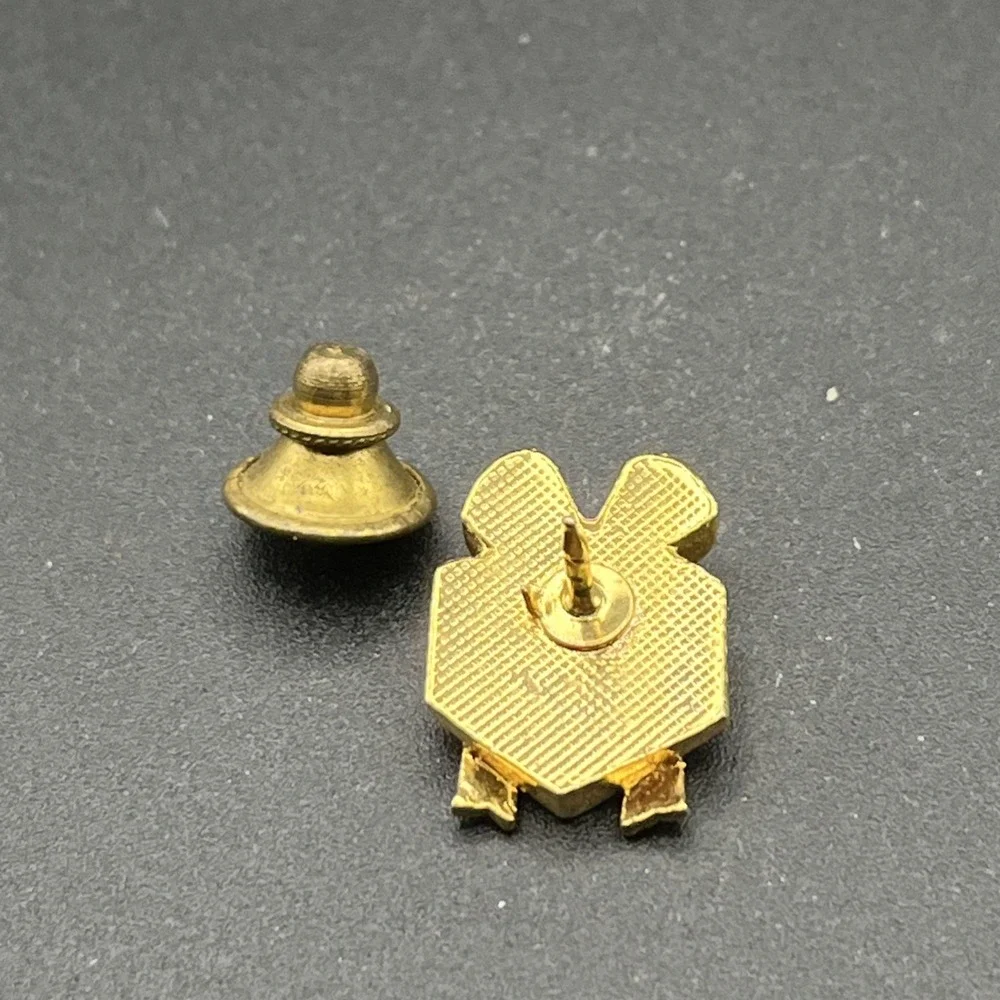 Every‎ Day Is A Gift Gold Tone Present Lapel Hat Pin